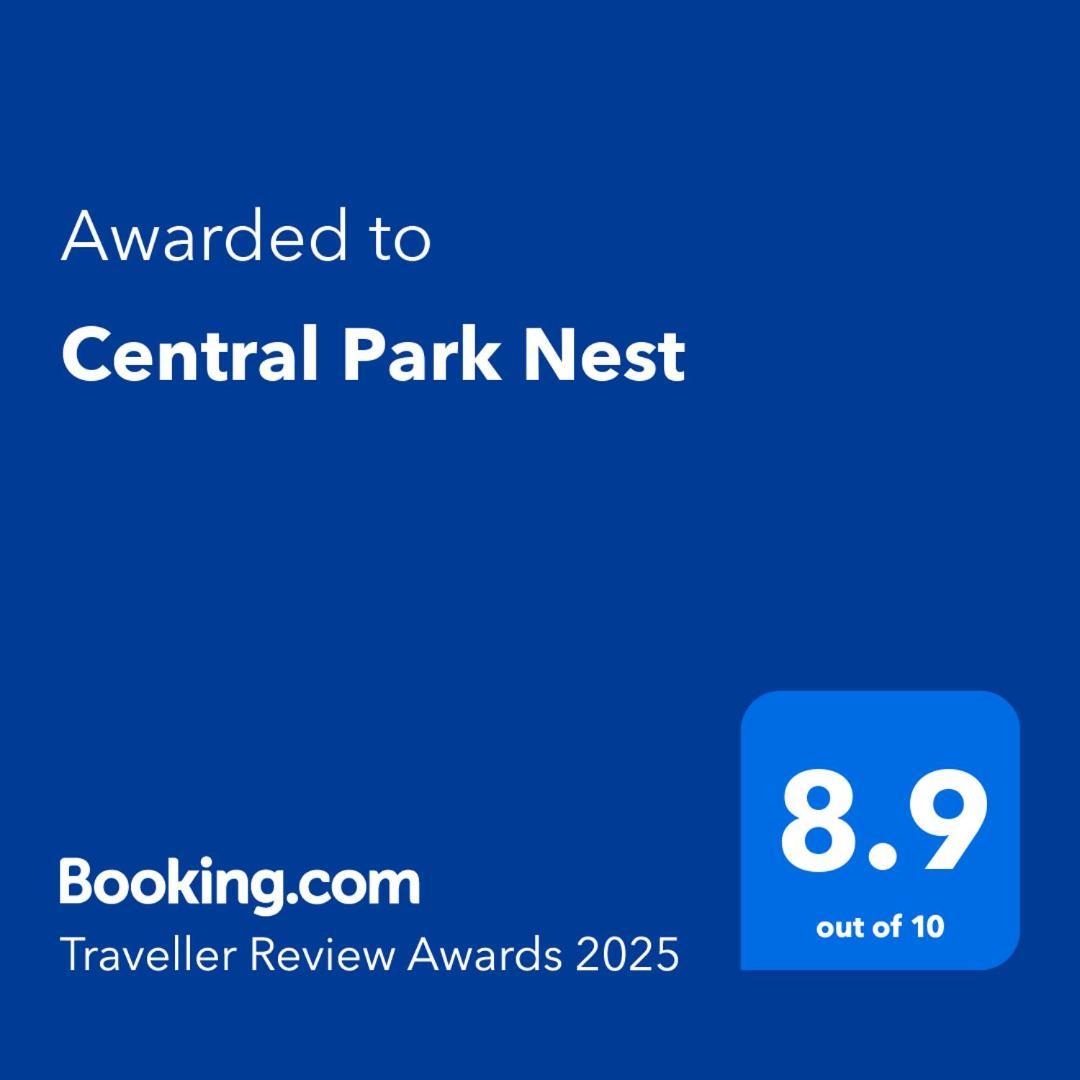 Central Park Nest Boekarest Buitenkant foto